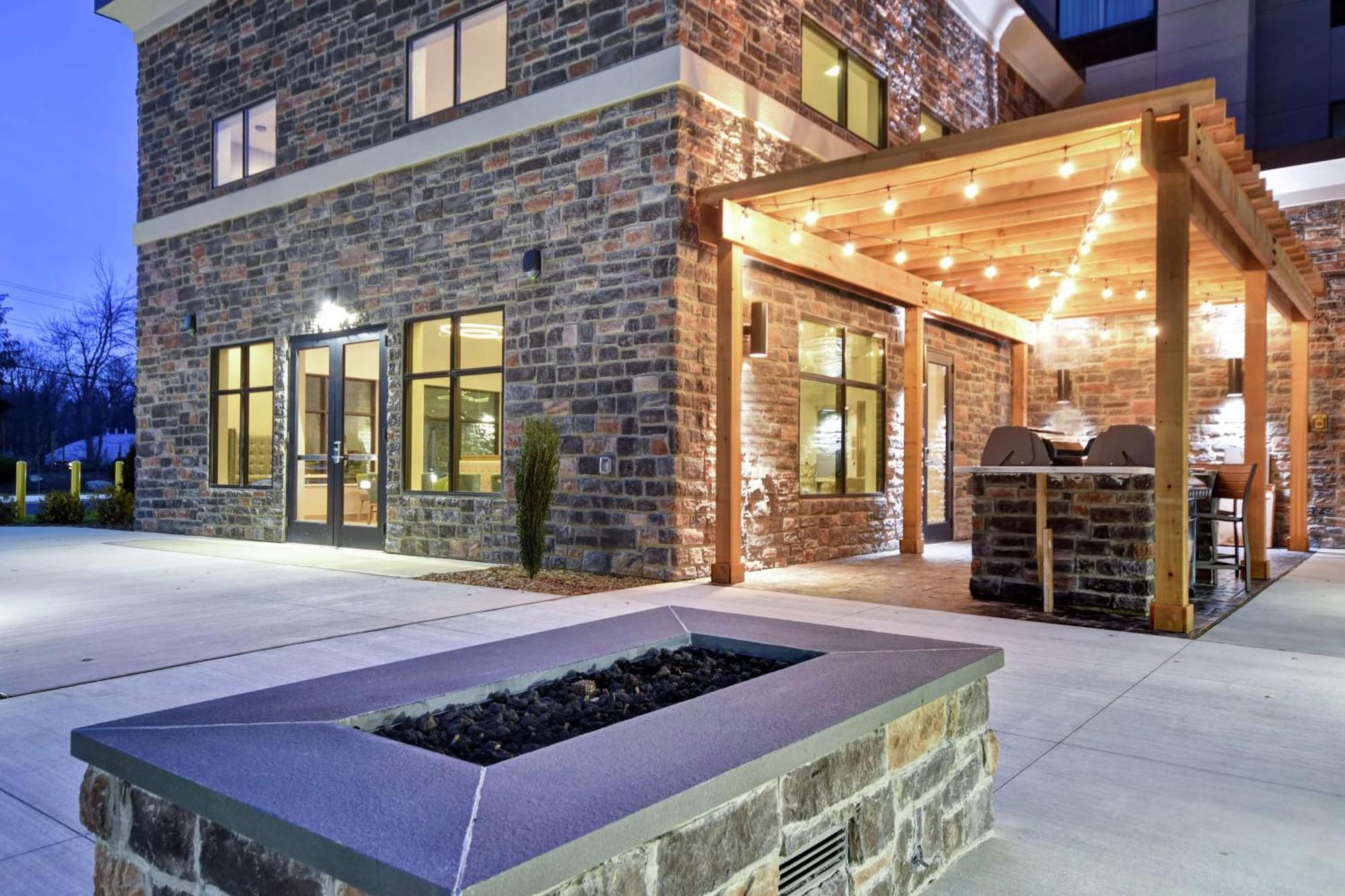 Homewood Suites By Hilton Orange New Haven Екстериор снимка