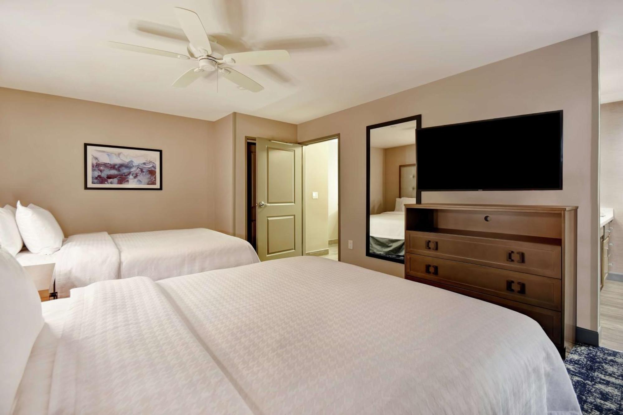 Homewood Suites By Hilton Orange New Haven Екстериор снимка
