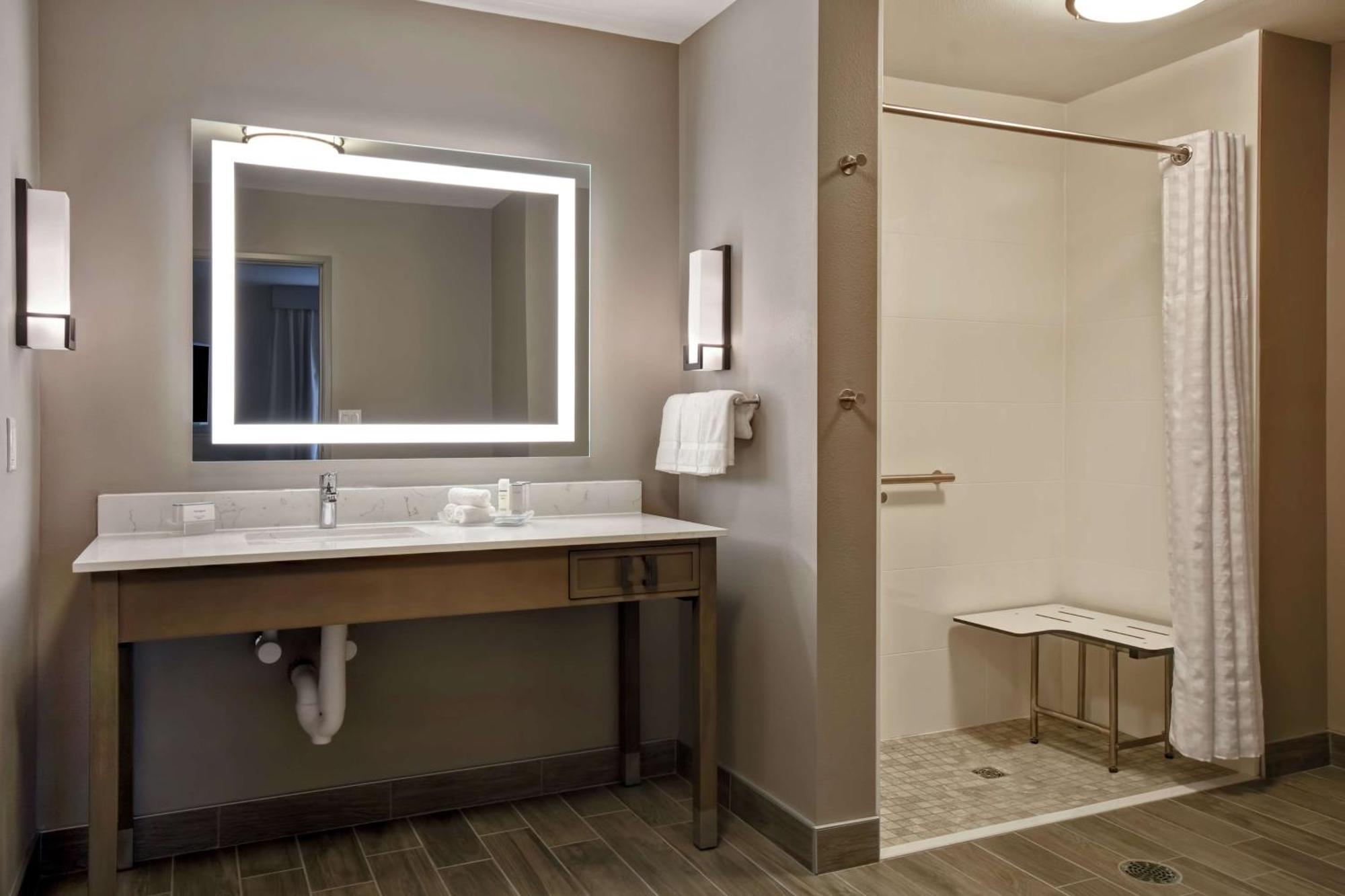 Homewood Suites By Hilton Orange New Haven Екстериор снимка